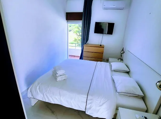 Aaa Apart-hotel